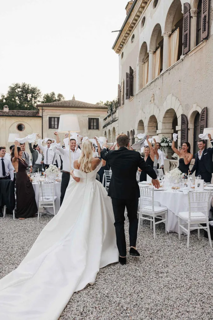 Stylish wedding dinner at Villa Giona in Verona – elegant long table setup under the stars.